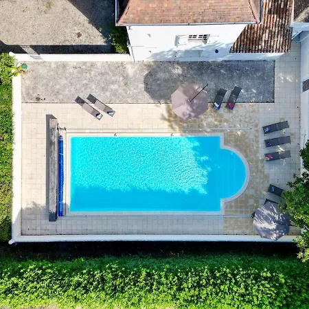 Demeure De Charme, Entre Riviere Et Piscine Villa